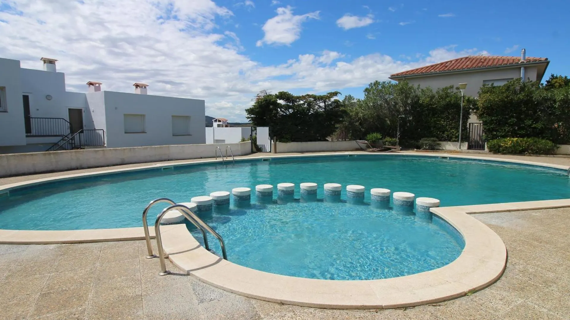 Paradis II - Apartament Con Vistas Panoramicas Y Piscina En Llanca - Es-228-7 Apartment
